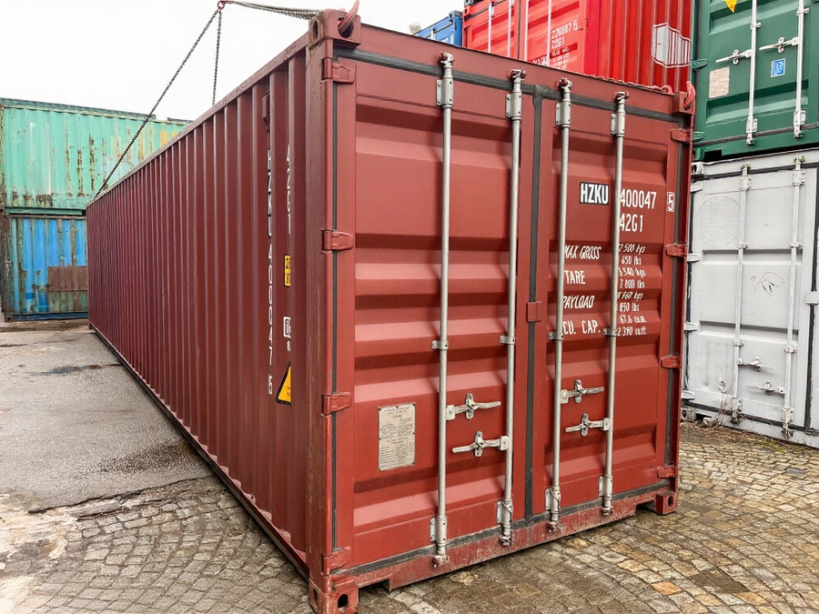 Brugt 40 fods skibscontainer – Bordeaux (RAL 3009)
